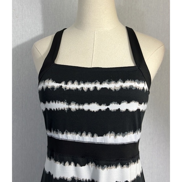 SOYBU Crossback Strap Built In Shelf Bra Athletic Black & White Dress M - Picture 5 of 5